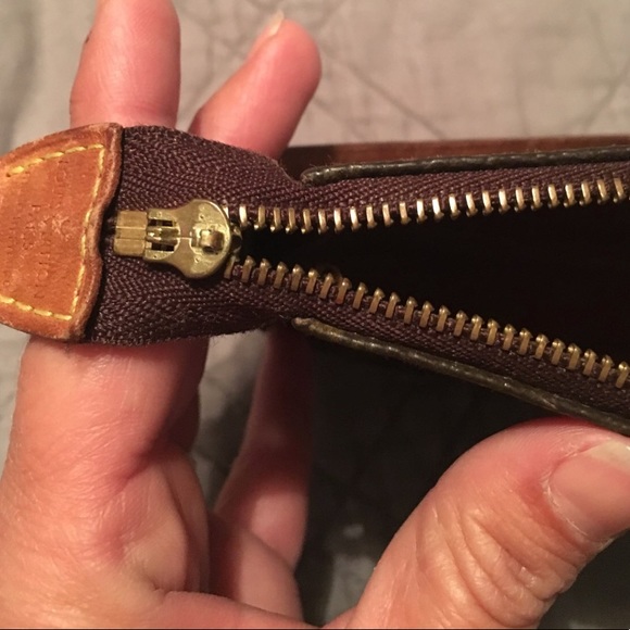 Louis Vuitton pochette - Picture 3 of 8